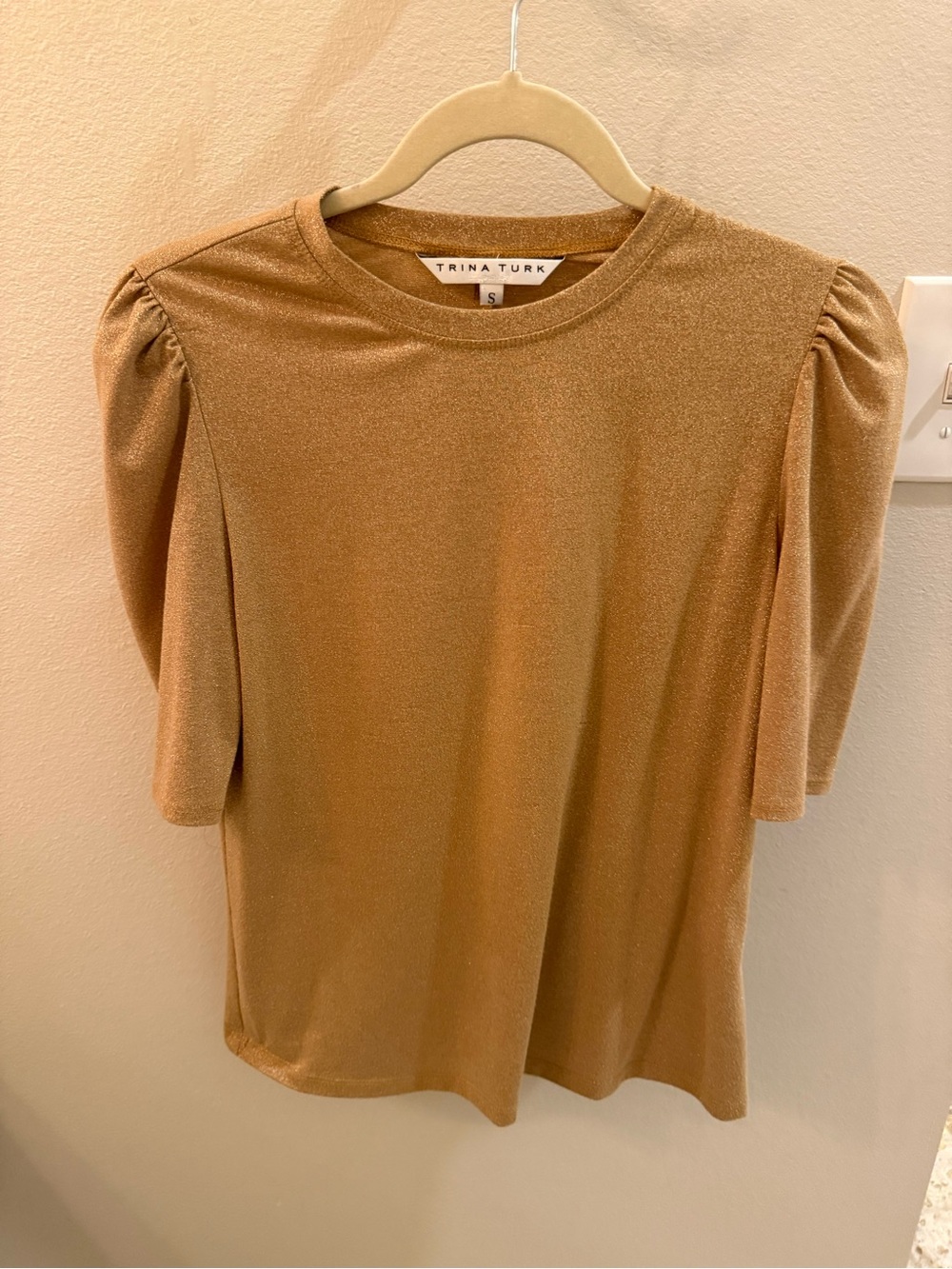 Trina Turk Shimmer Puff-Sleeve Tee in Metallic Gold-Tan